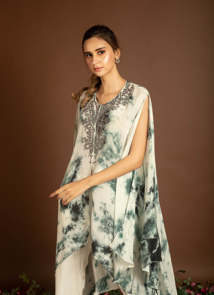 White and Black Bomb-Dye Cape Jacket With Pants