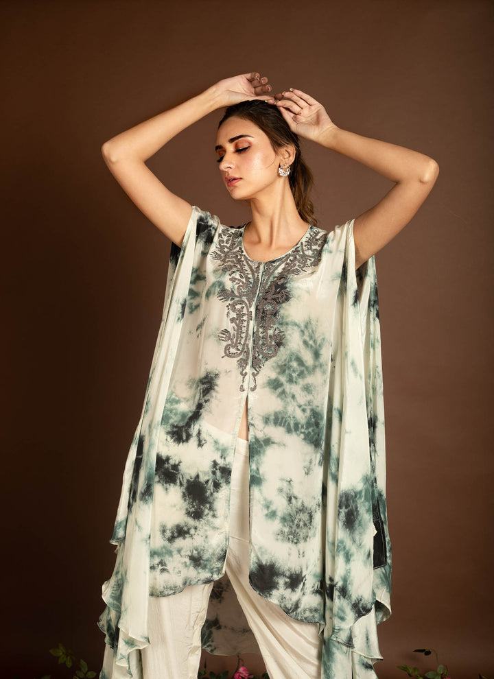 White and Black Bomb-Dye Cape Jacket With Pants